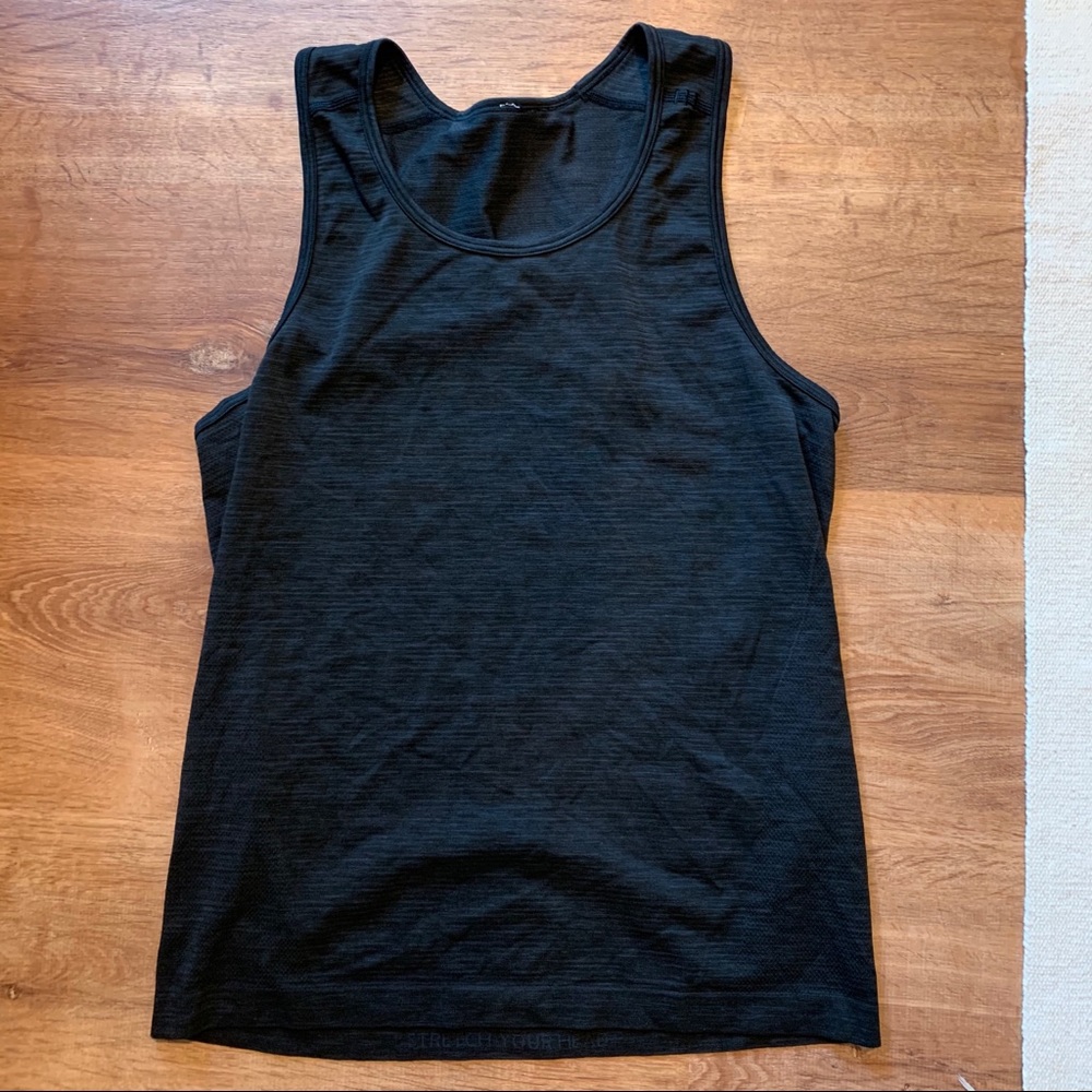 Lululemon tank top